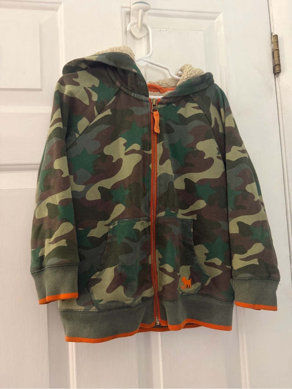 Mini Boden Boys Camo Sherpa Lined Full Zip Hoodie Size 4–5Y